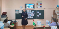 Познавательный час «Частичка России -  прекрасный наш Крым». Лучистовская сельская библиотека - Алуштинская ЦБС