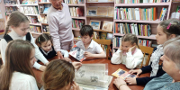 Патриотический час «Войны священные страницы навеки в памяти людской». Малореченская сельская библиотека - Алуштинская ЦБС